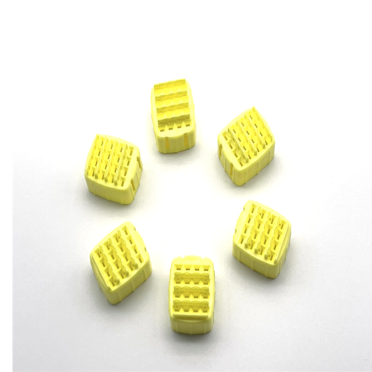 368051-1-(4)