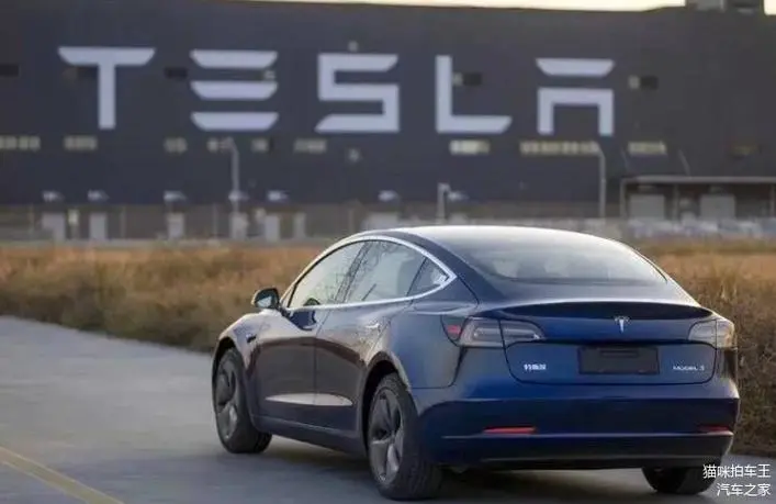 Tesla construit un centre de données en Chine, les puces NVIDIA pour aider la conduite autonome