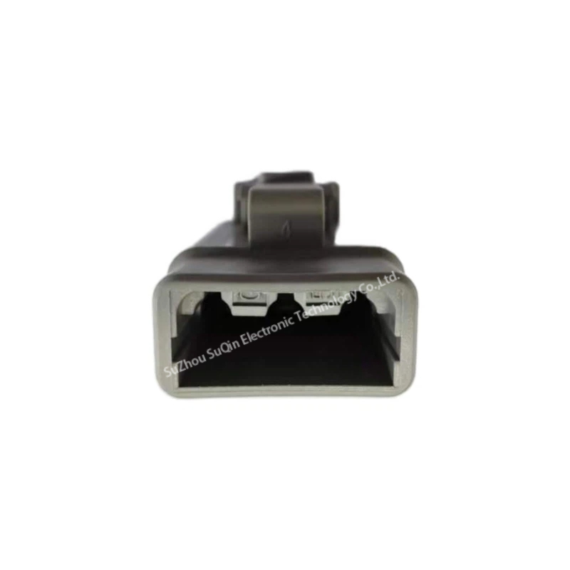 Side profile view of DTM06-3S highlighting the primary integrated locking latch.