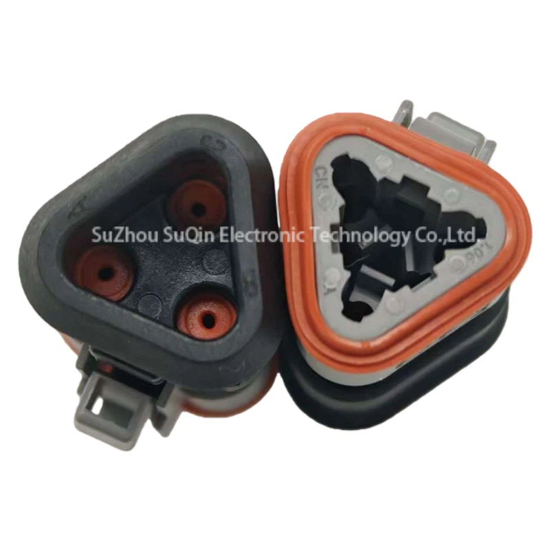 Side profile of DT06-3S-E008 illustrating the 180-degree straight cable exit and triangular housing.