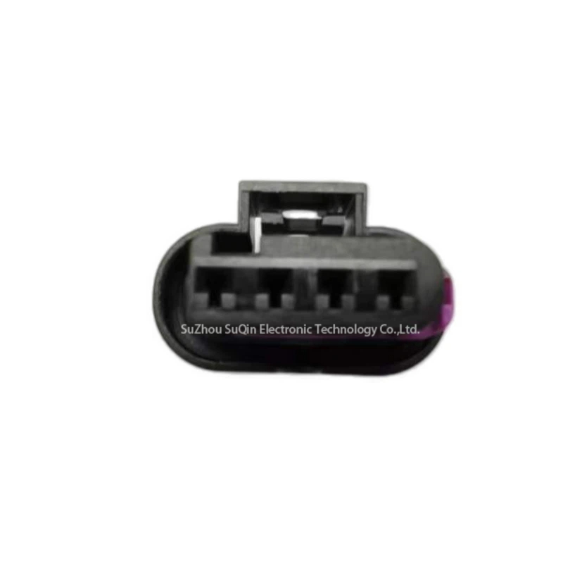 Close-up view of compatible female socket terminals used with TE 1-1670918-1 4.00mm pitch housing.