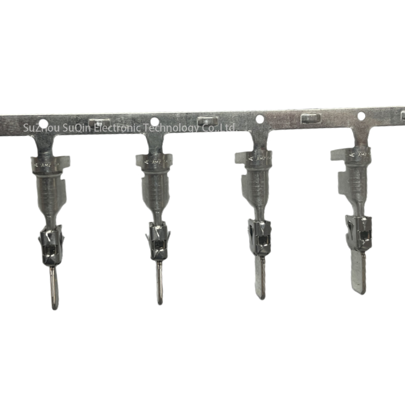 Conector eléctrico macho de tipo crimpado de horquilla 1-968050-1