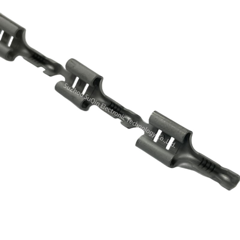 42640-2 Stecker Tyco/AMP Automobilsteckergehäuse mit Kontakten